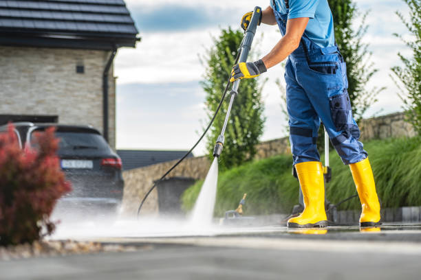 Best Animal Enclosure Cleaning  in Ashaway, RI